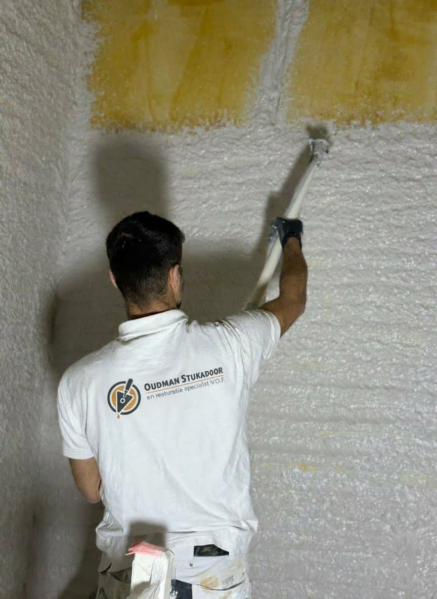 Oudman Stukadoor en restauratie specialist V.O.F vakmannen aan het werk